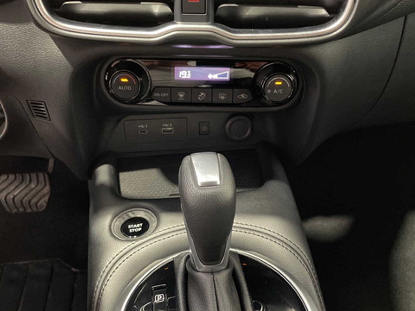 Nissan Juke 1.6 Hybrid N-Connecta Auto 105 kW (143 CV)