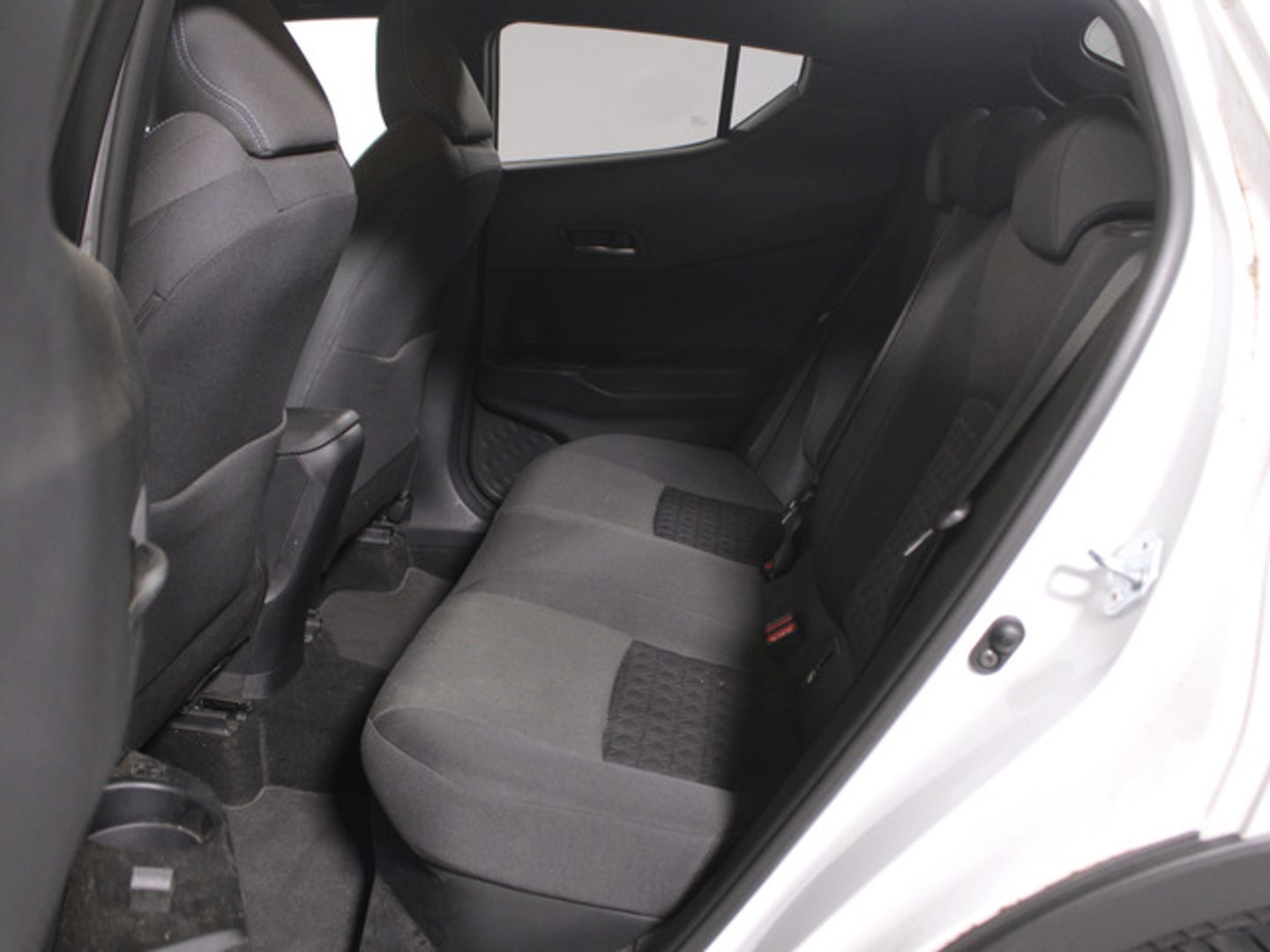 Toyota C-HR 180H Advance 135 kW (184 CV)