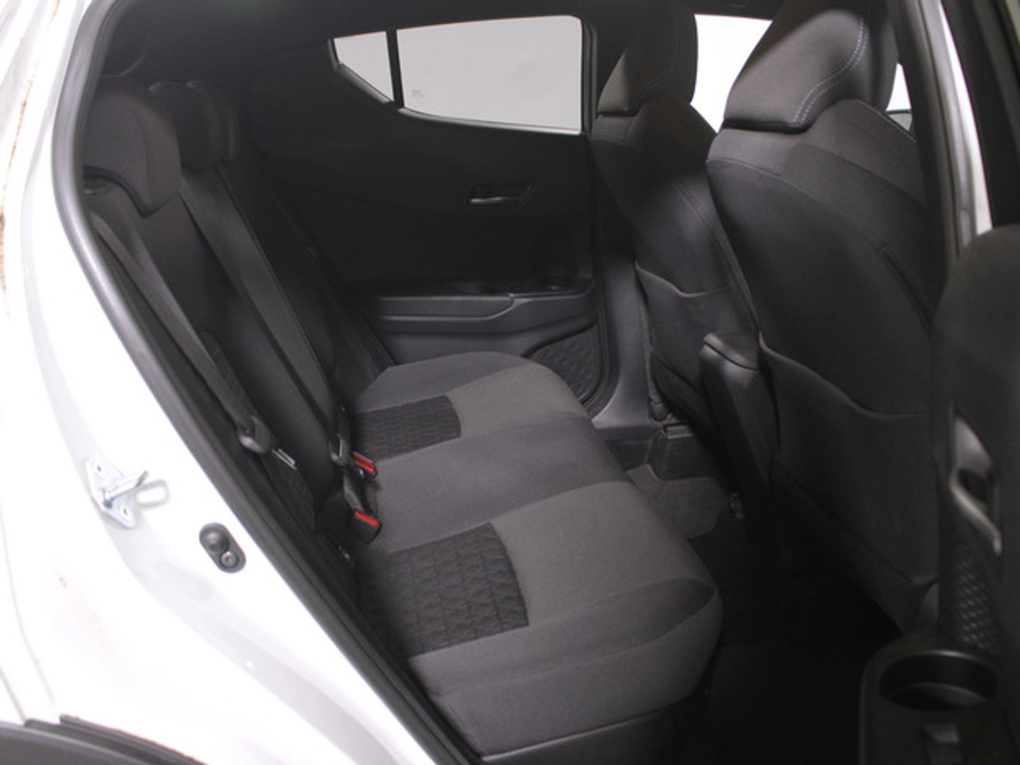 Toyota C-HR 180H Advance 135 kW (184 CV)