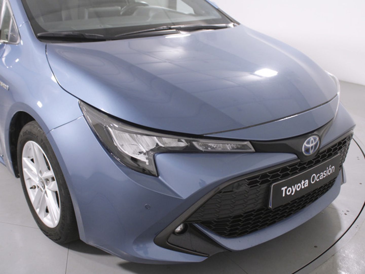 Toyota Corolla 1.8 125 Híbrido Active Tech E-CVT 90 kW (122 CV)