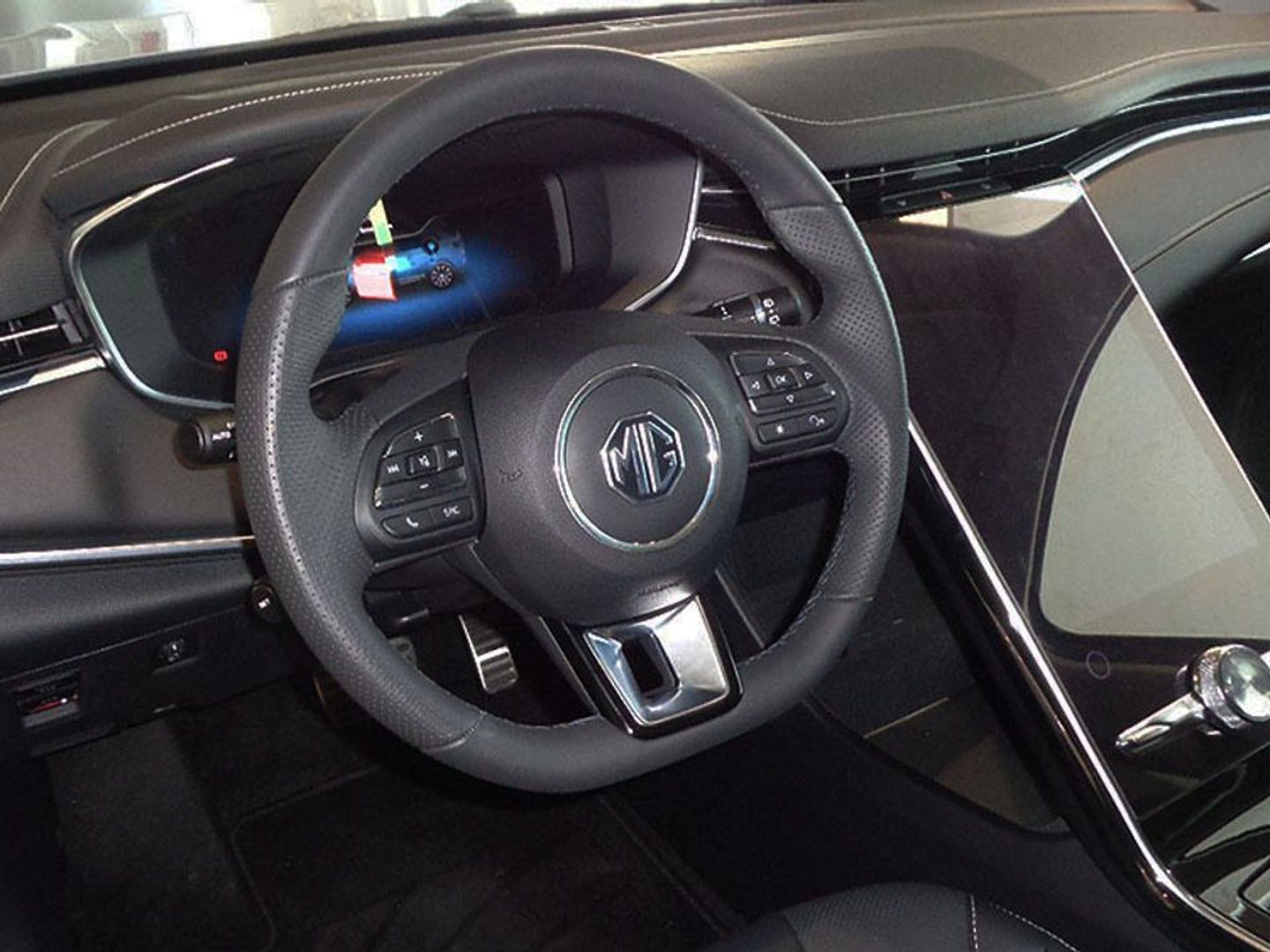 MG Marvel R 70kWh Performance 212 kW (288 CV)