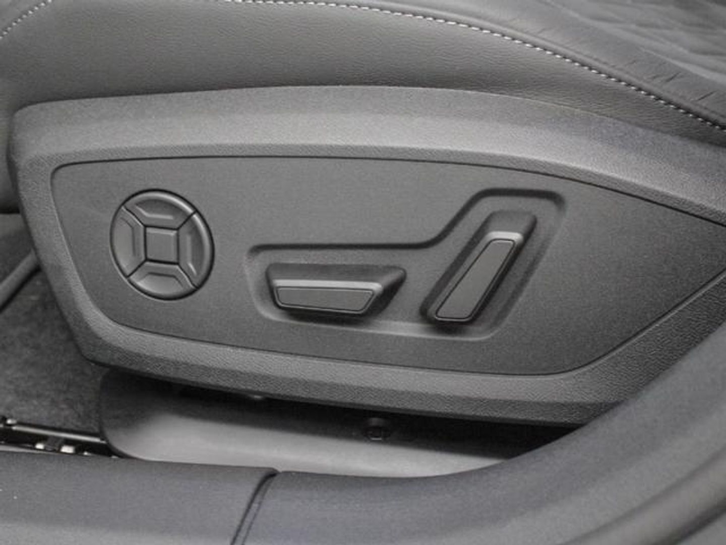 Audi A5 Avant e-hybrid Black Line quattro 270 kW (367 CV)