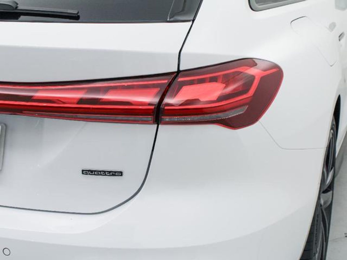 Audi A5 Avant e-hybrid Black Line quattro 270 kW (367 CV)