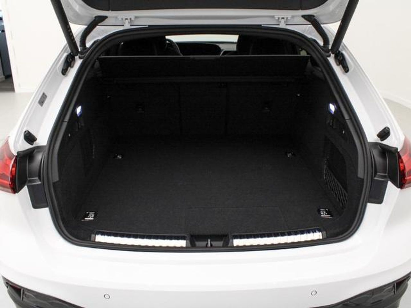 Audi A5 Avant e-hybrid Black Line quattro 270 kW (367 CV)