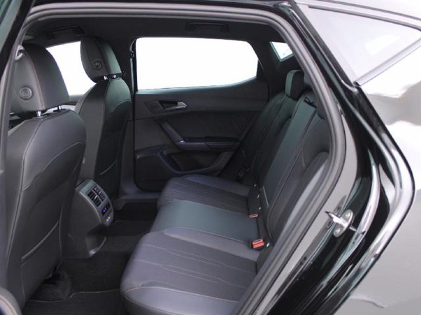 CUPRA León 1.5 eTSI DSG 110 kW (150 CV)