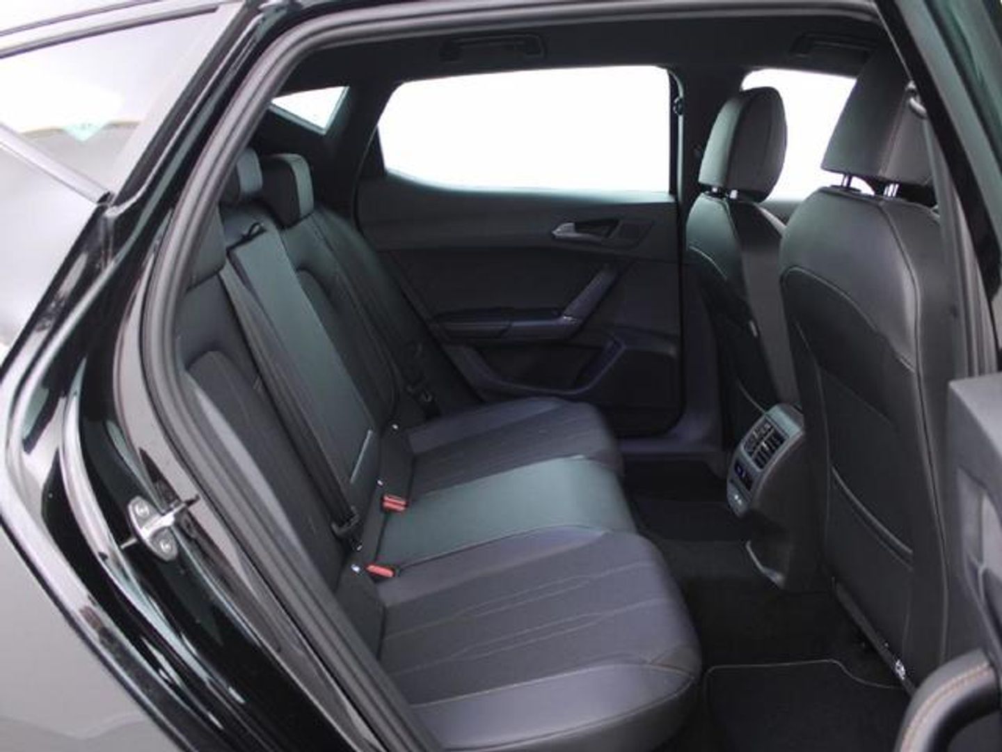 CUPRA León 1.5 eTSI DSG 110 kW (150 CV)