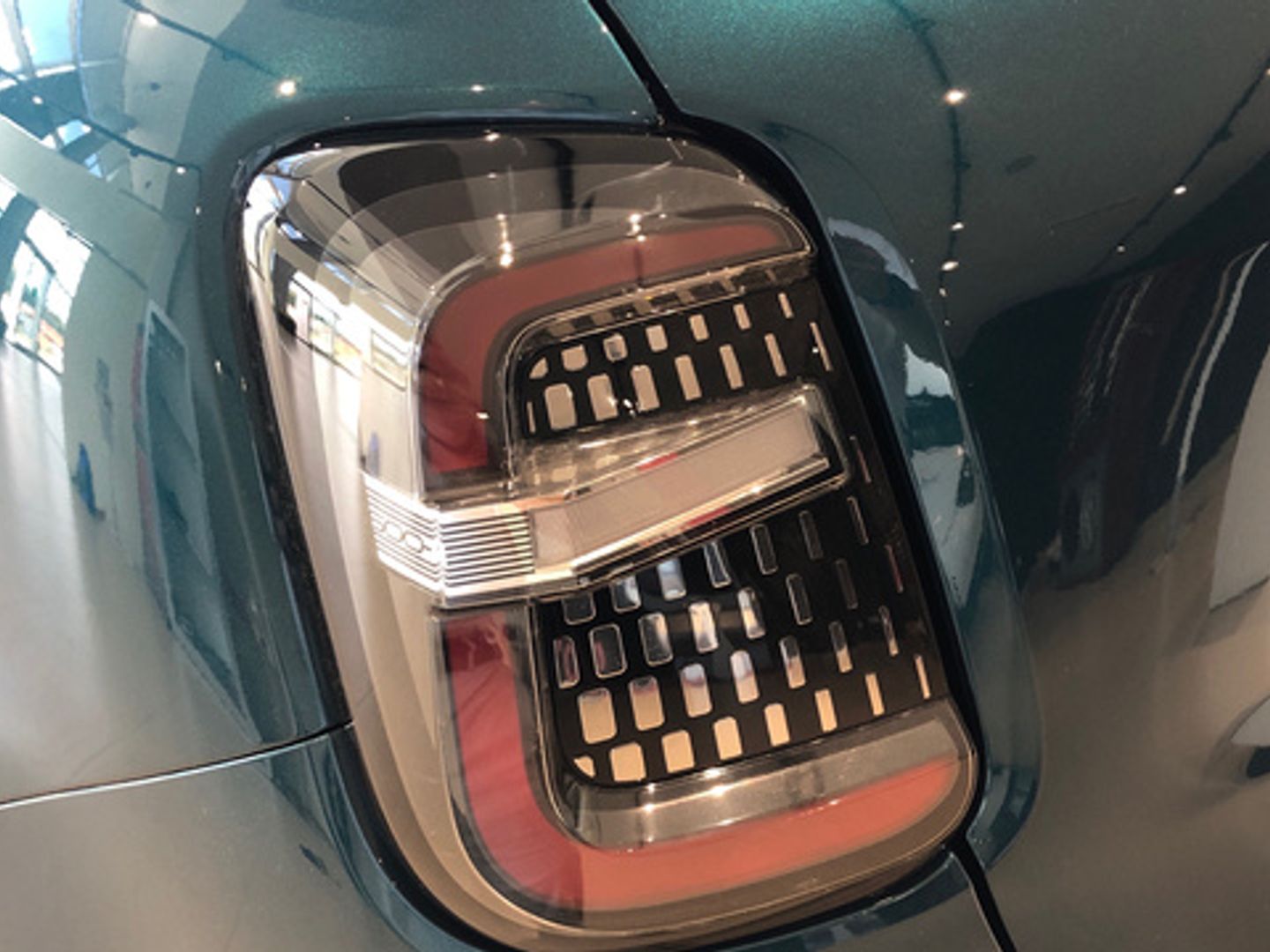 Fiat 600e La prima 54kwh 115 kW (156 CV)