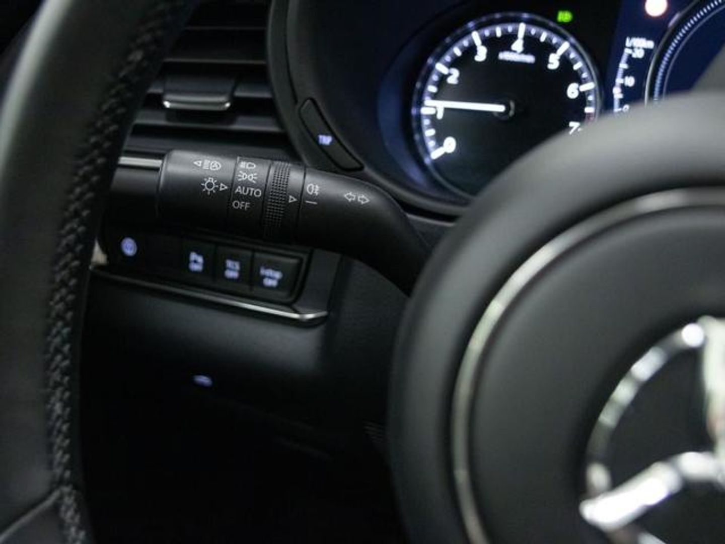 Mazda CX-30 2.0 Skyactiv-G Zenith 2WD 90 kW (122 CV)