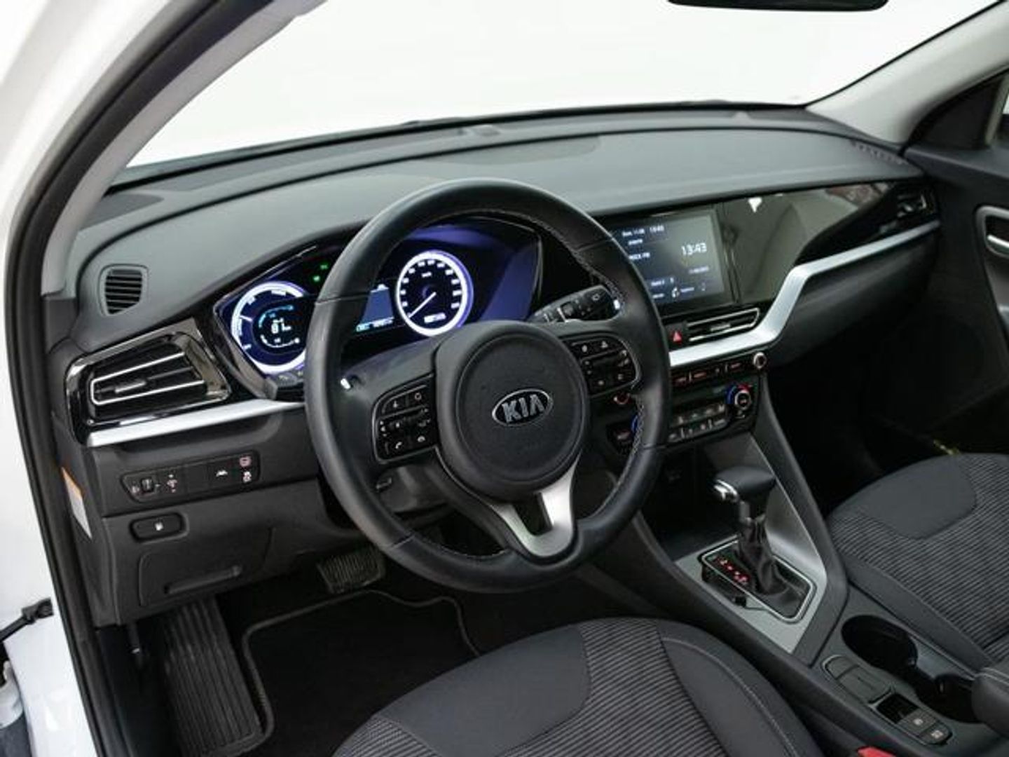 Kia Niro 1.6 GDi HEV Concept 104 kW (141 CV)