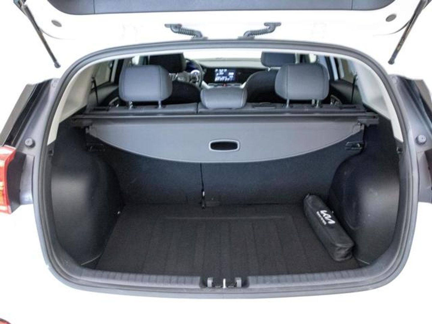Kia Niro 1.6 GDi HEV Concept 104 kW (141 CV)