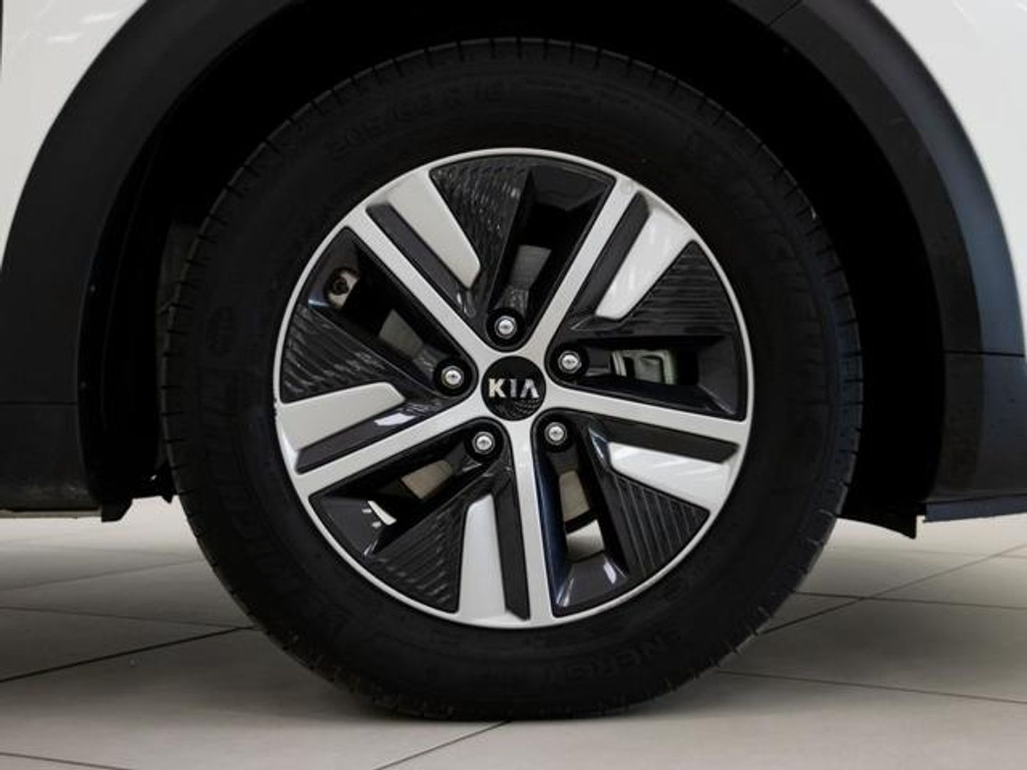 Kia Niro 1.6 GDi HEV Concept 104 kW (141 CV)