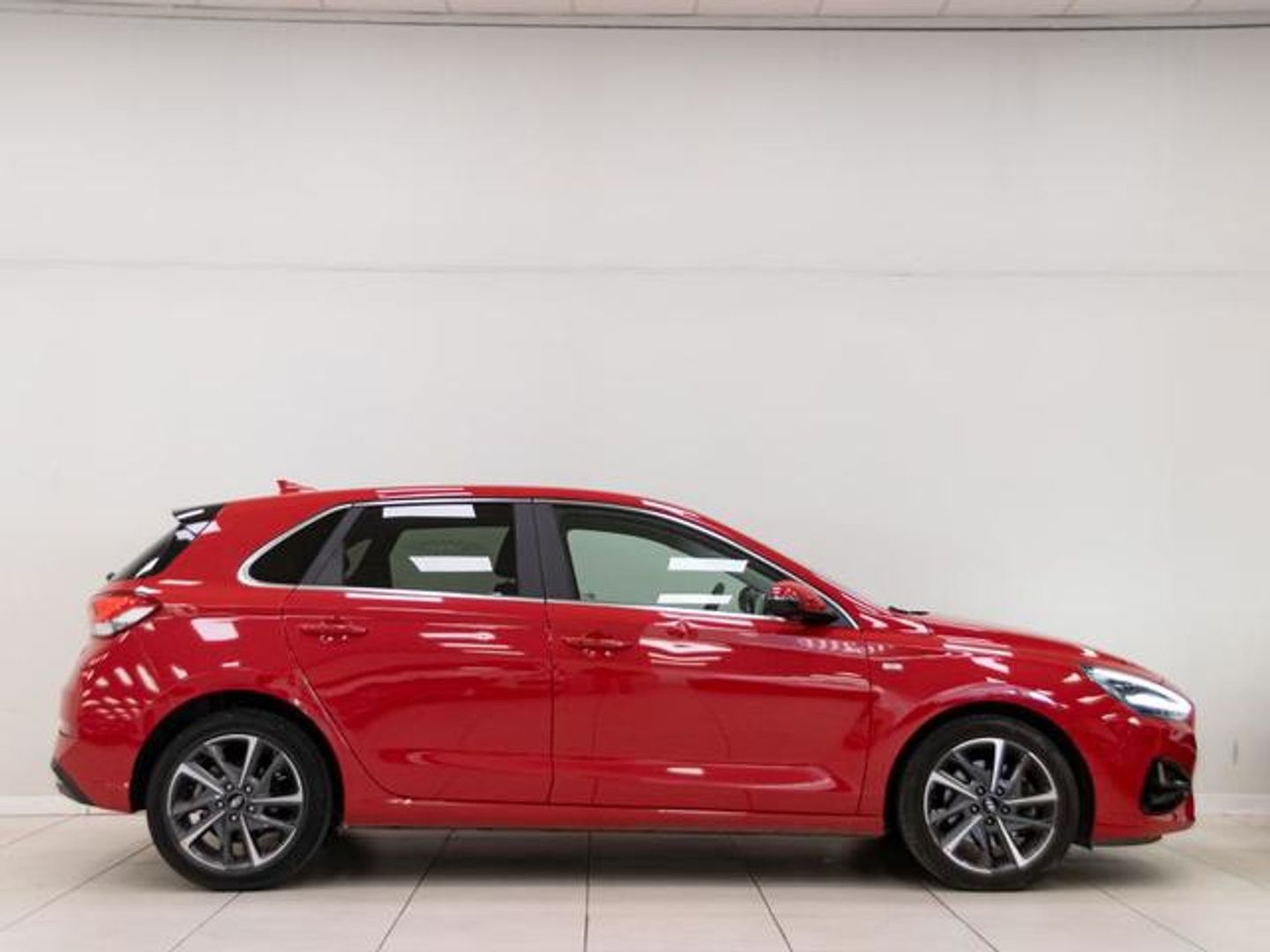 Hyundai i30 1.0 TGDI 48V Tecno 88 kW (120 CV)