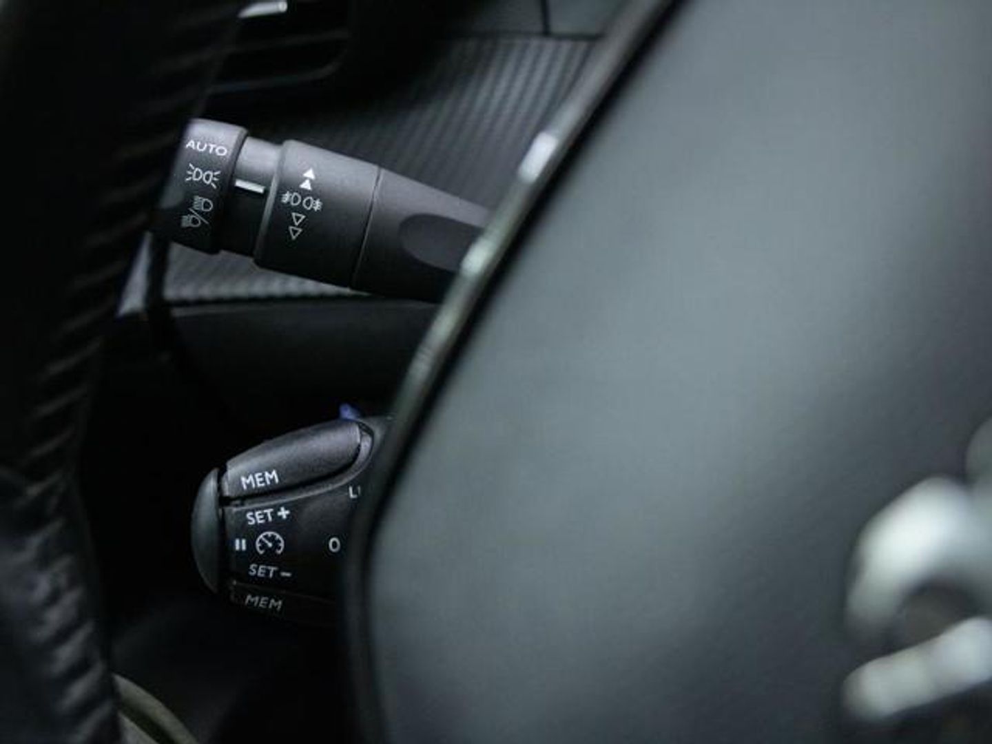 Peugeot 2008 PureTech 130 S&S Allure 96 kW (130 CV)