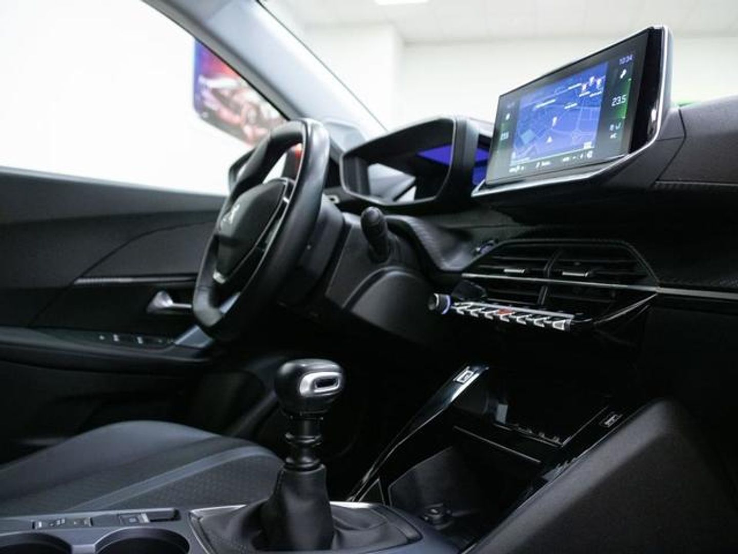 Peugeot 2008 PureTech 130 S&S Allure 96 kW (130 CV)