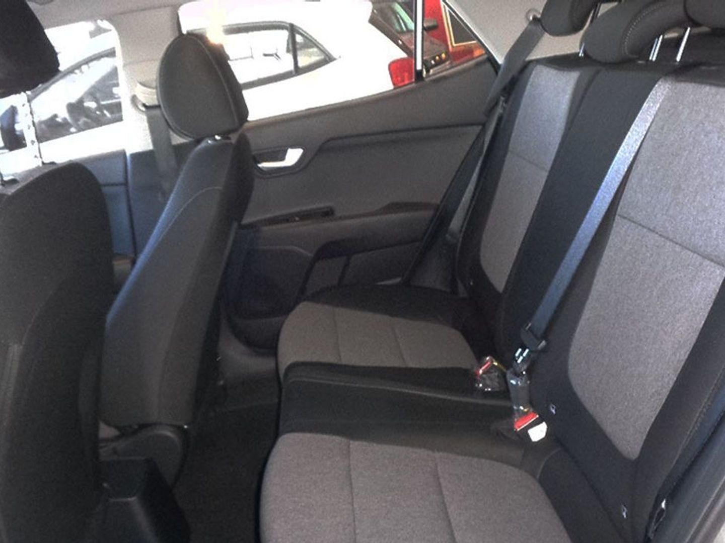 Kia Stonic 1.0 T-GDi MHEV MT Concept 74 kW (100 CV)