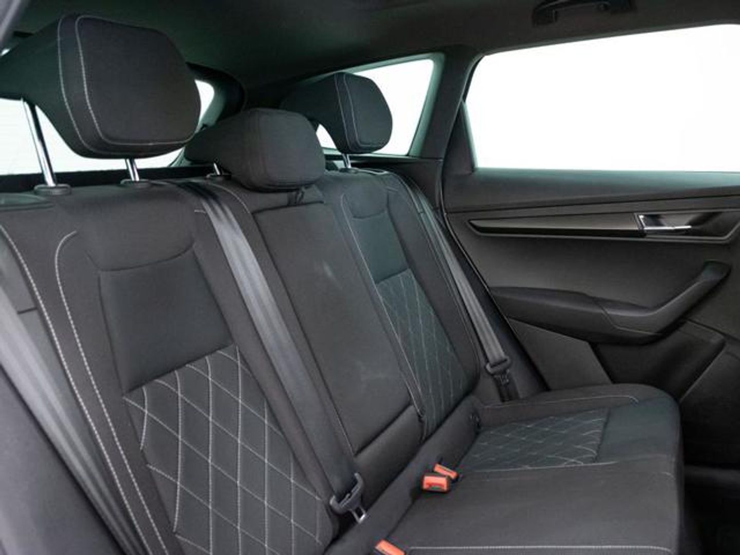 Skoda Karoq 1.5 TSI ACT Sportline DSG 110 kW (150 CV)