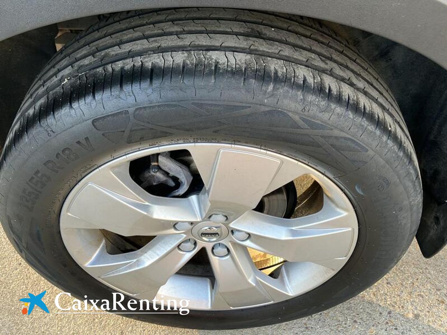 Volvo XC40 T2 Momentum Pro Auto 95 kW (129 CV)