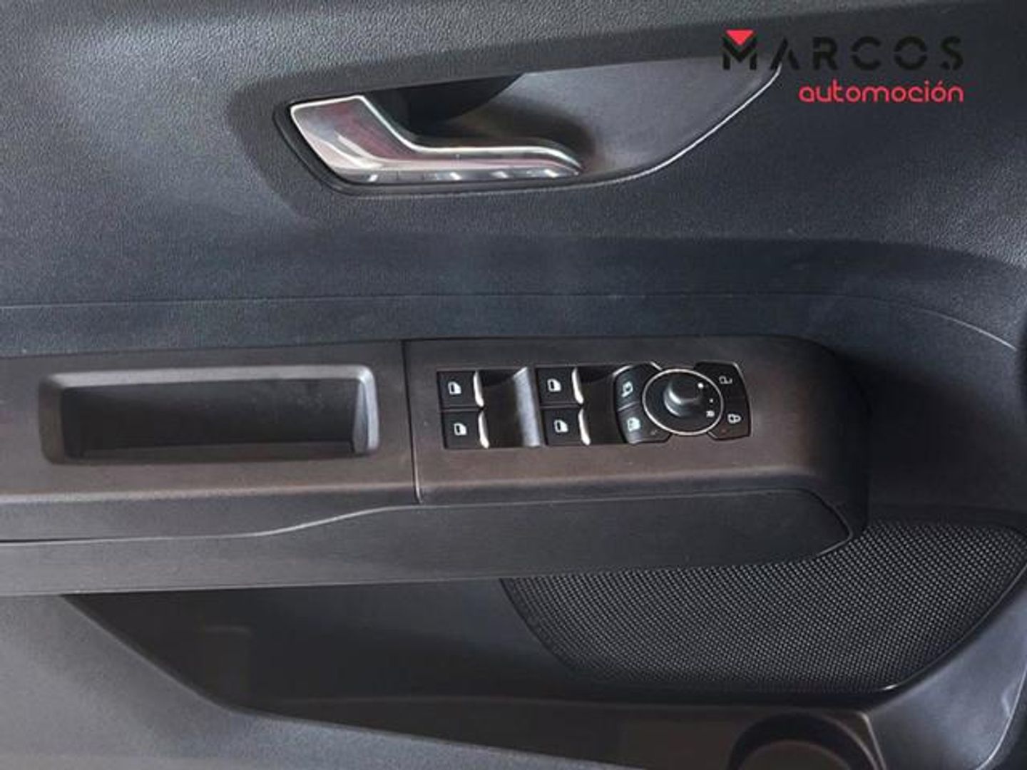 Ford Tourneo Courier BEV 43,5kWh Active Auto 100 kW (136 CV)
