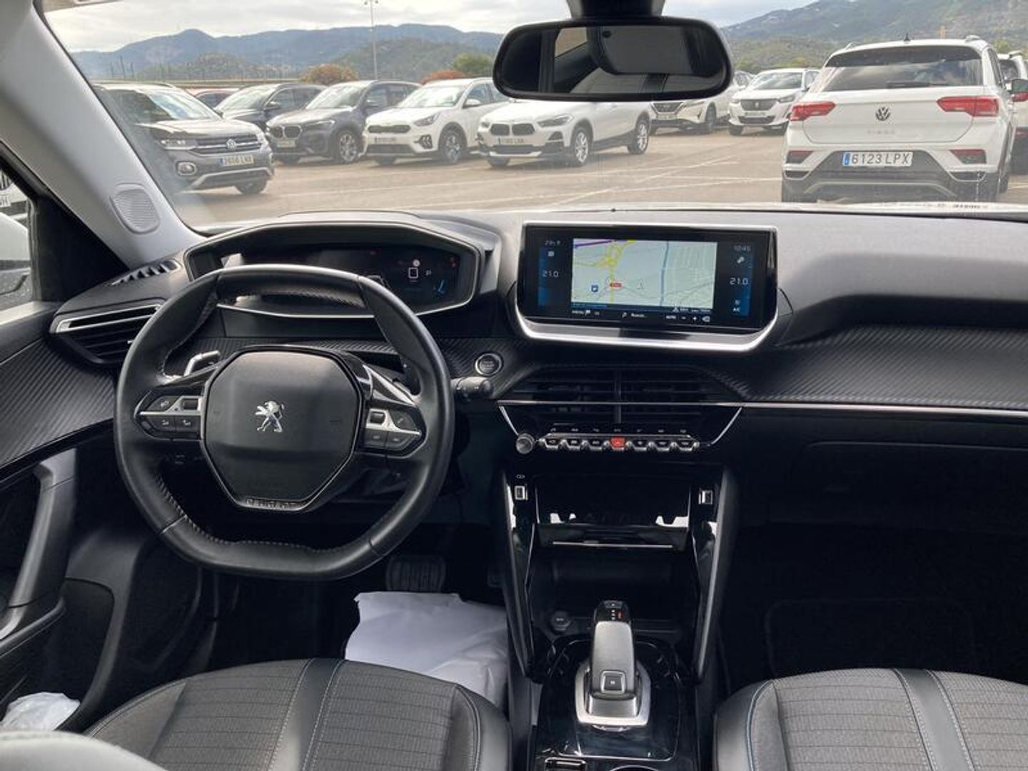 Peugeot 2008 PureTech 130 S&S Allure Pack EAT8 96 kW (130 CV)