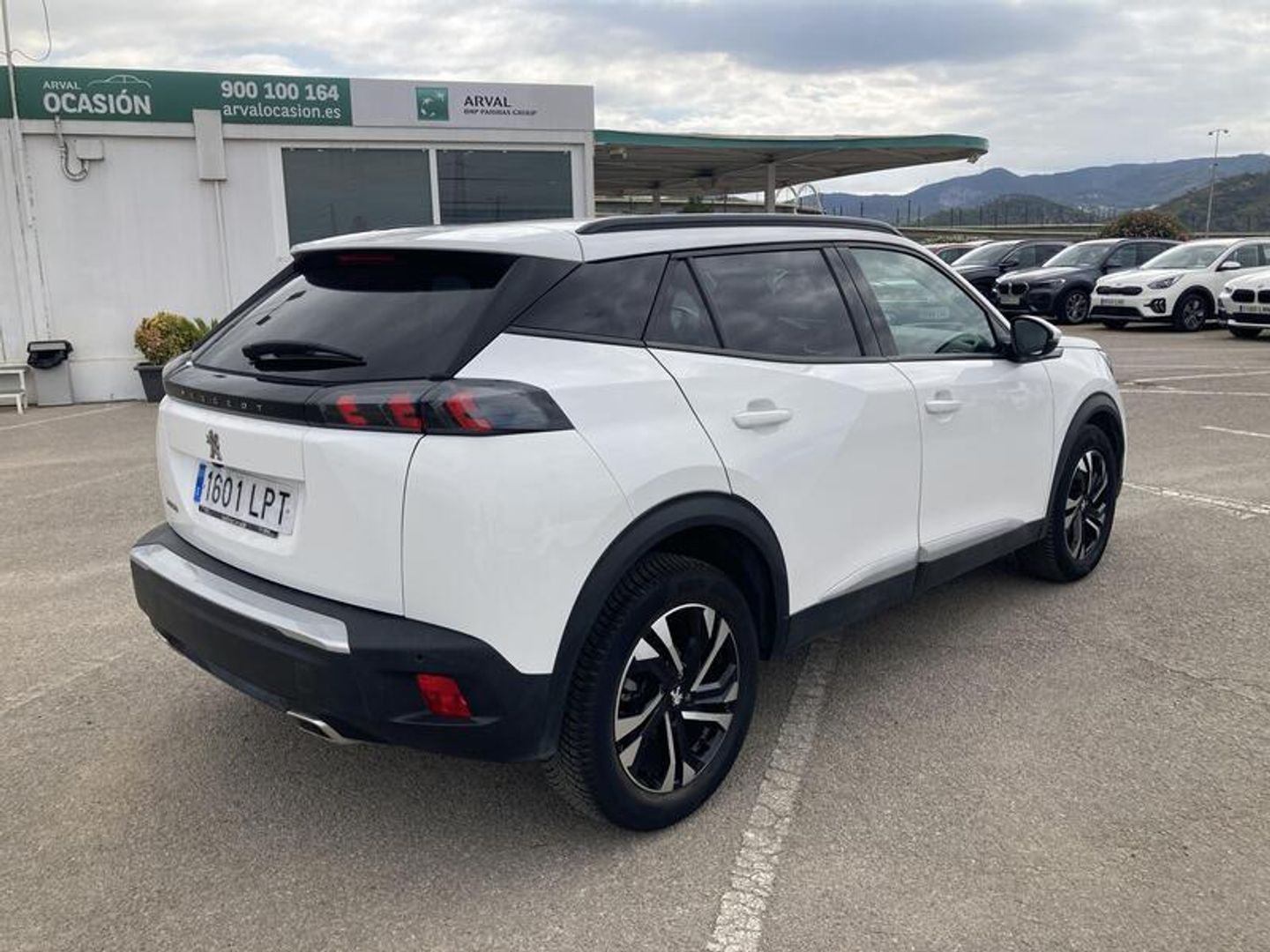 Peugeot 2008 PureTech 130 S&S Allure Pack EAT8 96 kW (130 CV)