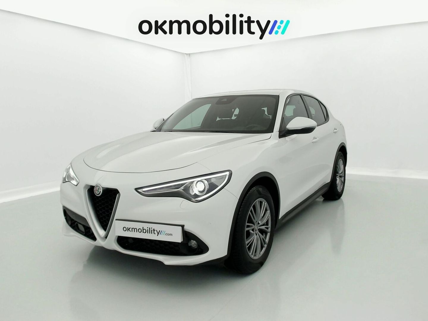 Alfa Romeo Stelvio 2.2 Diésel Super RWD 118 kW (160 CV) Blanco All Terrain / Pick-up