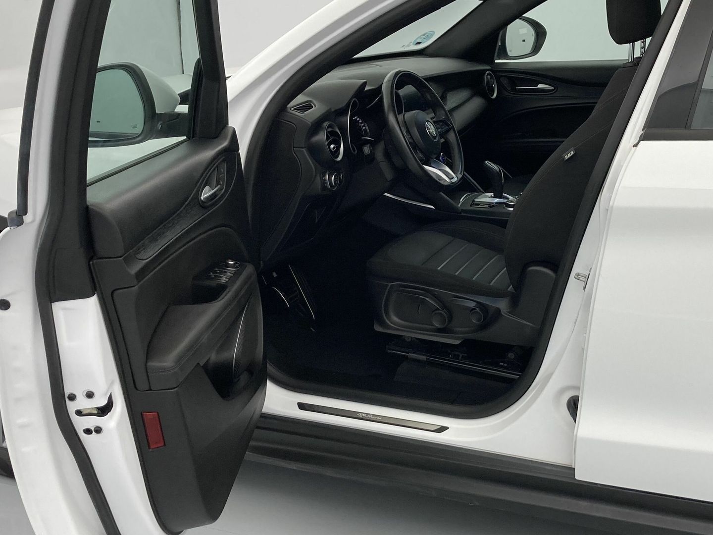 Alfa Romeo Stelvio 2.2 Diésel Super RWD 118 kW (160 CV)