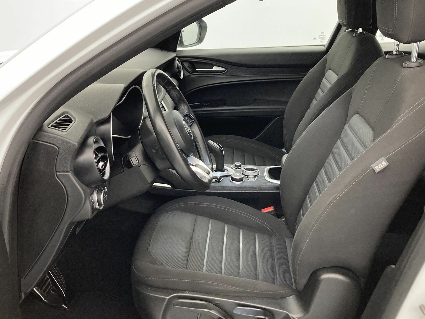 Alfa Romeo Stelvio 2.2 Diésel Super RWD 118 kW (160 CV)