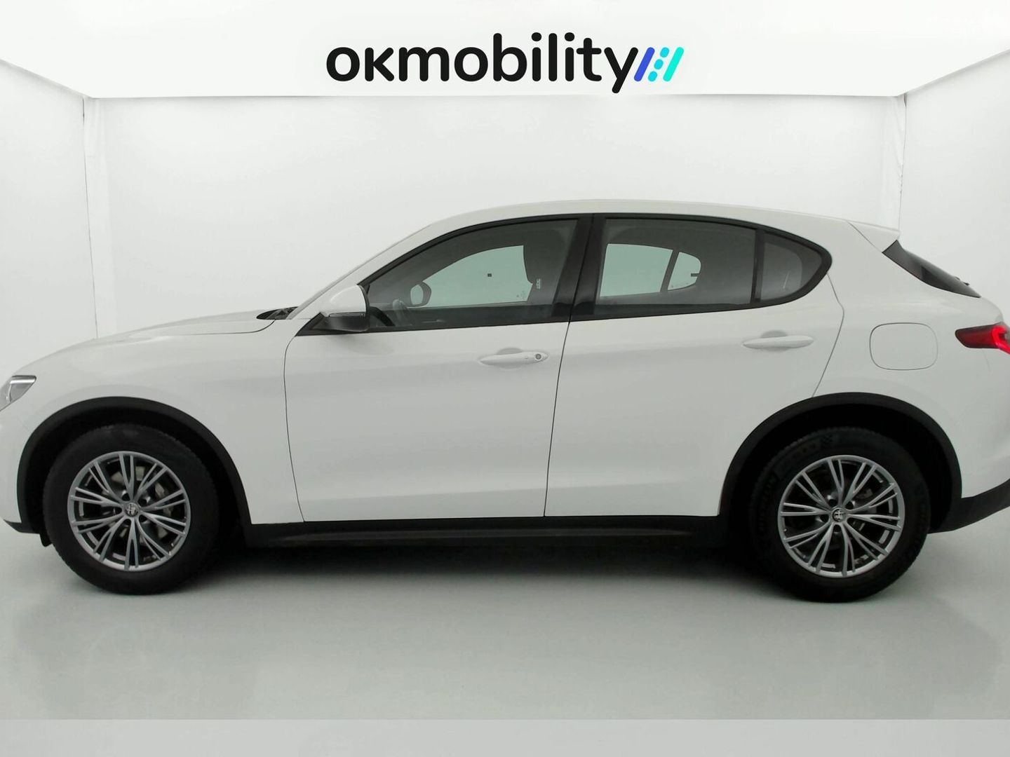 Alfa Romeo Stelvio 2.2 Diésel Super RWD 118 kW (160 CV)