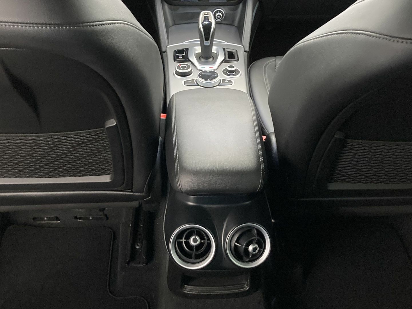 Alfa Romeo Stelvio 2.2 Diesel Sprint RWD 118 kW (160 CV)