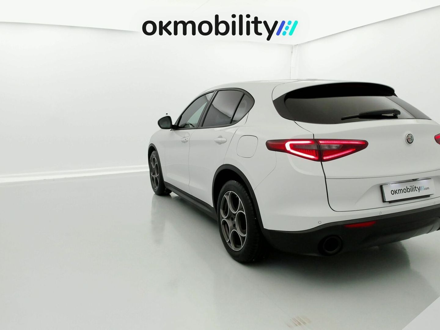 Alfa Romeo Stelvio 2.2 Diesel Sprint RWD 118 kW (160 CV)