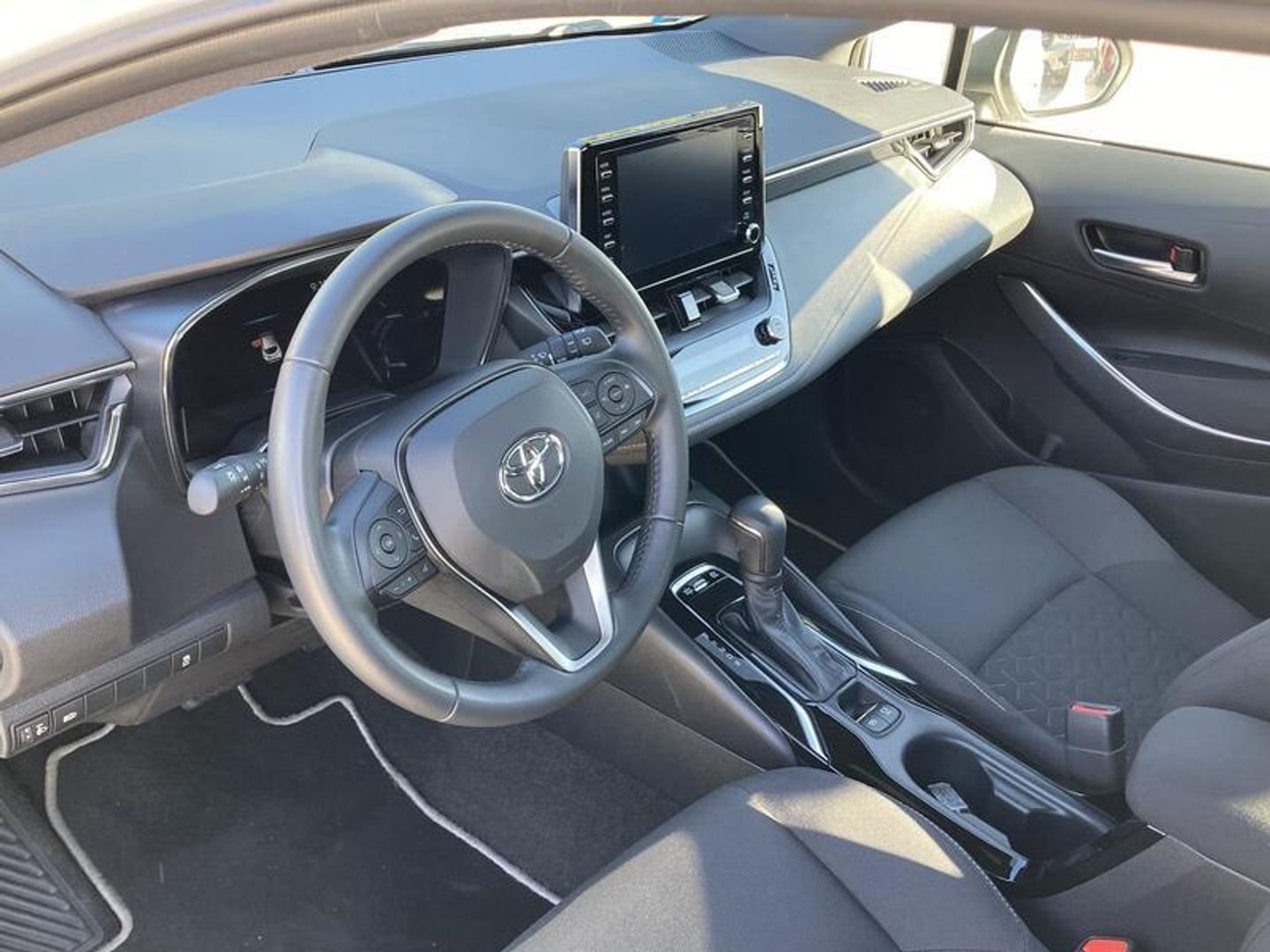 Toyota Corolla 1.8 125 Híbrido Active Tech E-CVT 90 kW (122 CV)