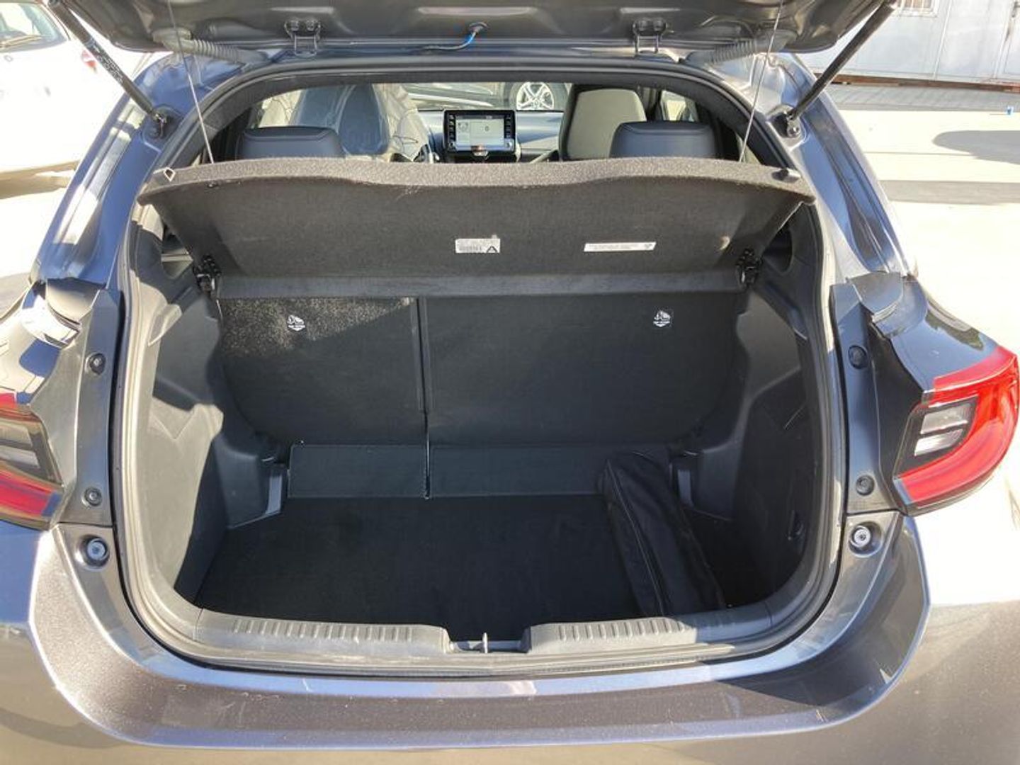 Toyota Yaris 120H Style 85 kW (116 CV)