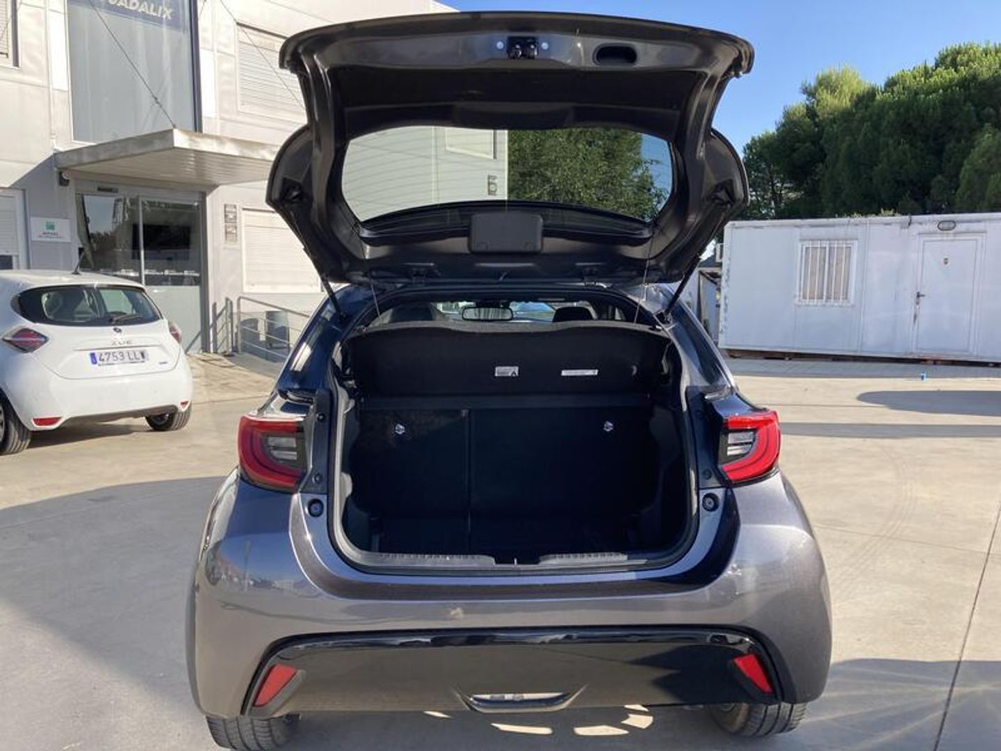 Toyota Yaris 120H Style 85 kW (116 CV)