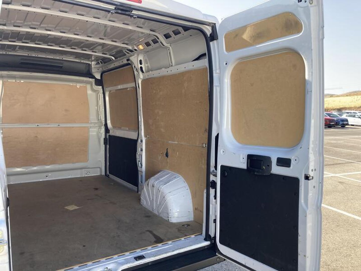 Peugeot Boxer Furgon BlueHDi 120 333 L2H2 88 kW (120 CV)