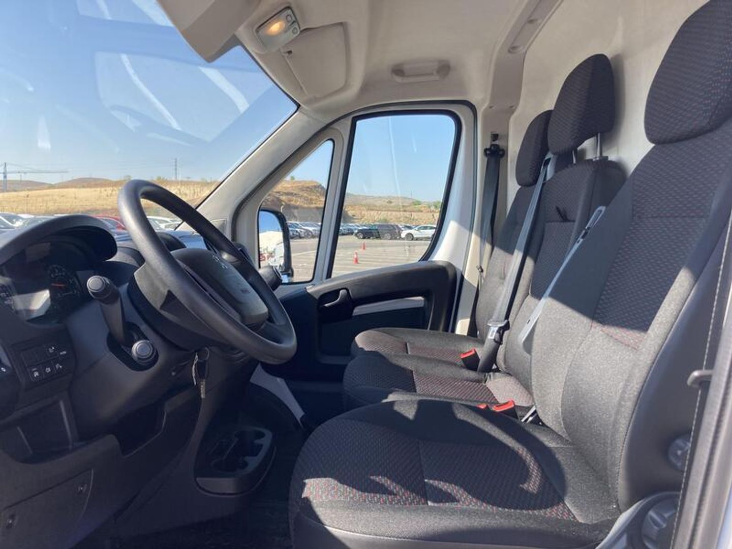 Peugeot Boxer Furgon BlueHDi 120 333 L2H2 88 kW (120 CV)