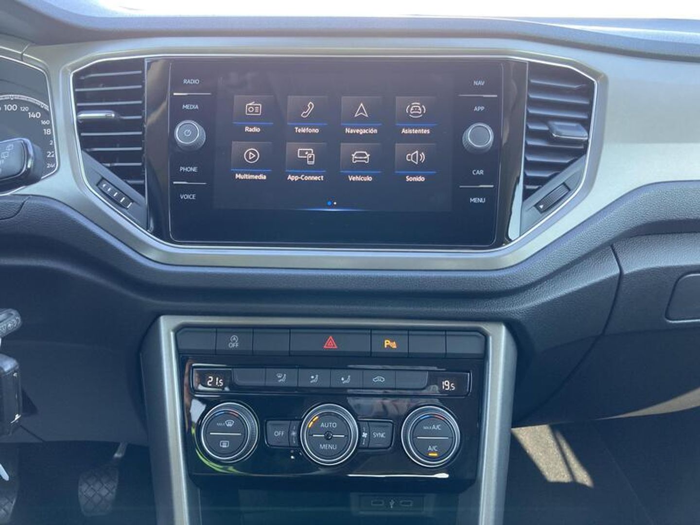 Volkswagen T-Roc Advance 1.0 TSI 81 kW (110 CV)