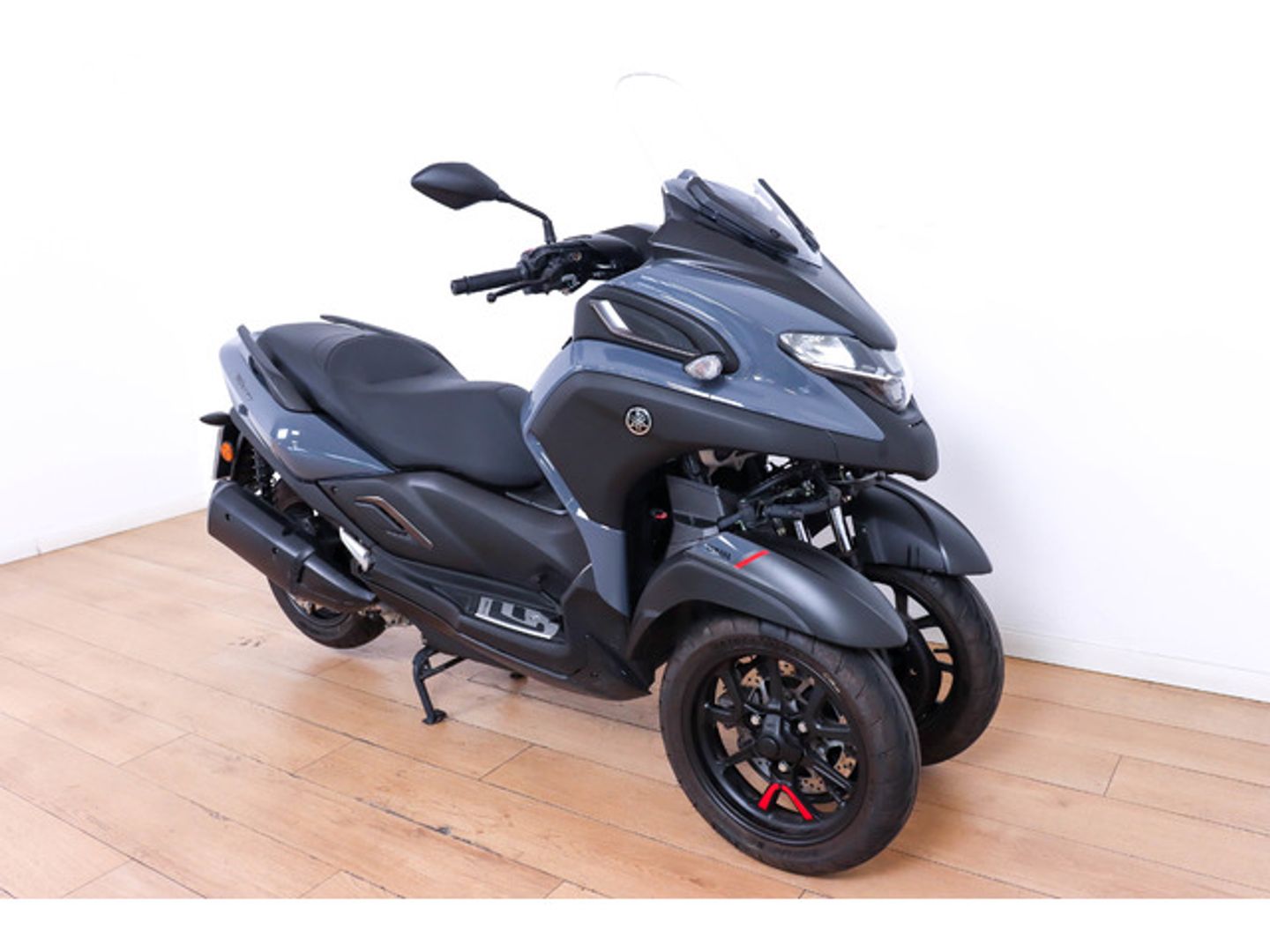 YAMAHA Tricity 300
