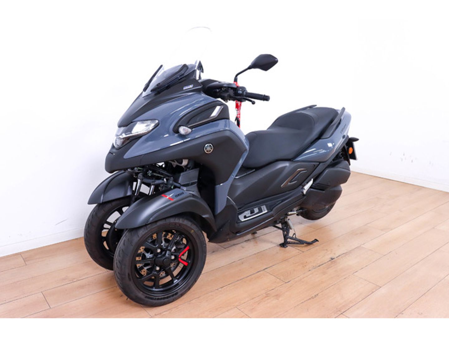 YAMAHA Tricity 300