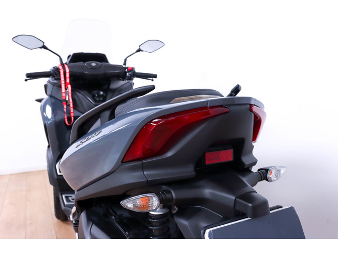YAMAHA Tricity 300