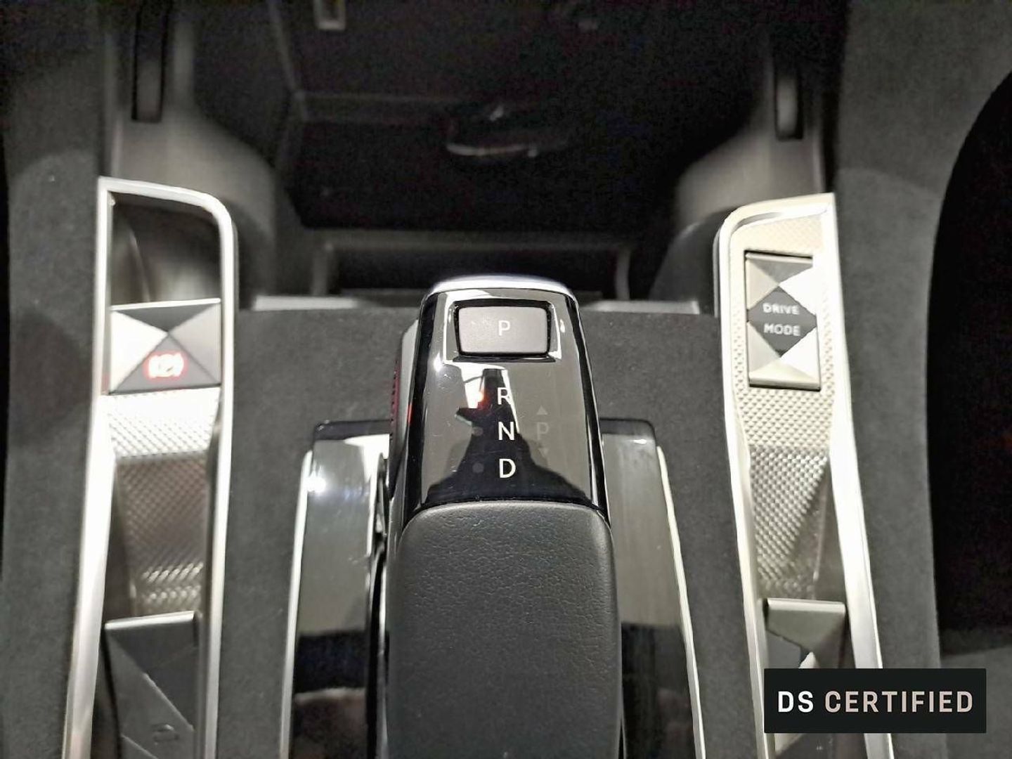 DS DS7 Crossback BlueHDi 130 Performance Line Auto 96 kW (130 CV)