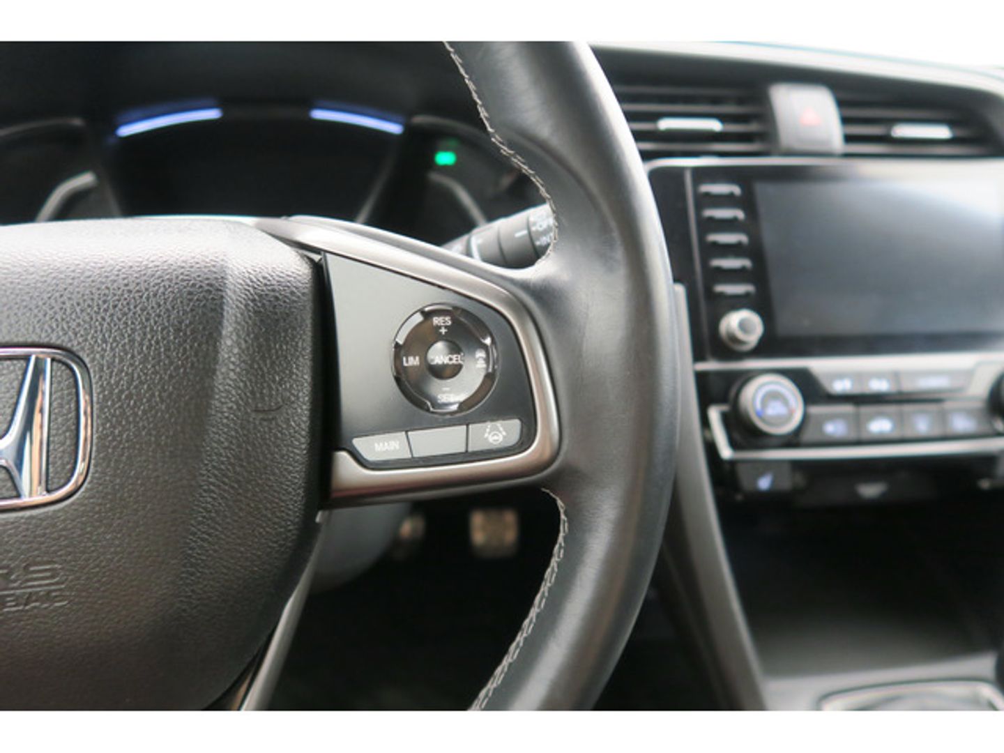 Honda Civic 1.0 I-VTEC Turbo Executive 93 kW (126 CV)