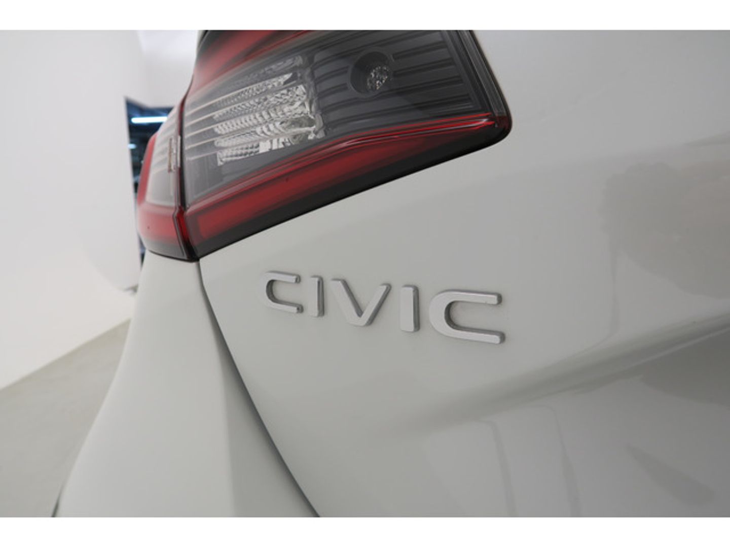 Honda Civic 2.0 i-MMD Advance CVT 135 kW (184 CV)