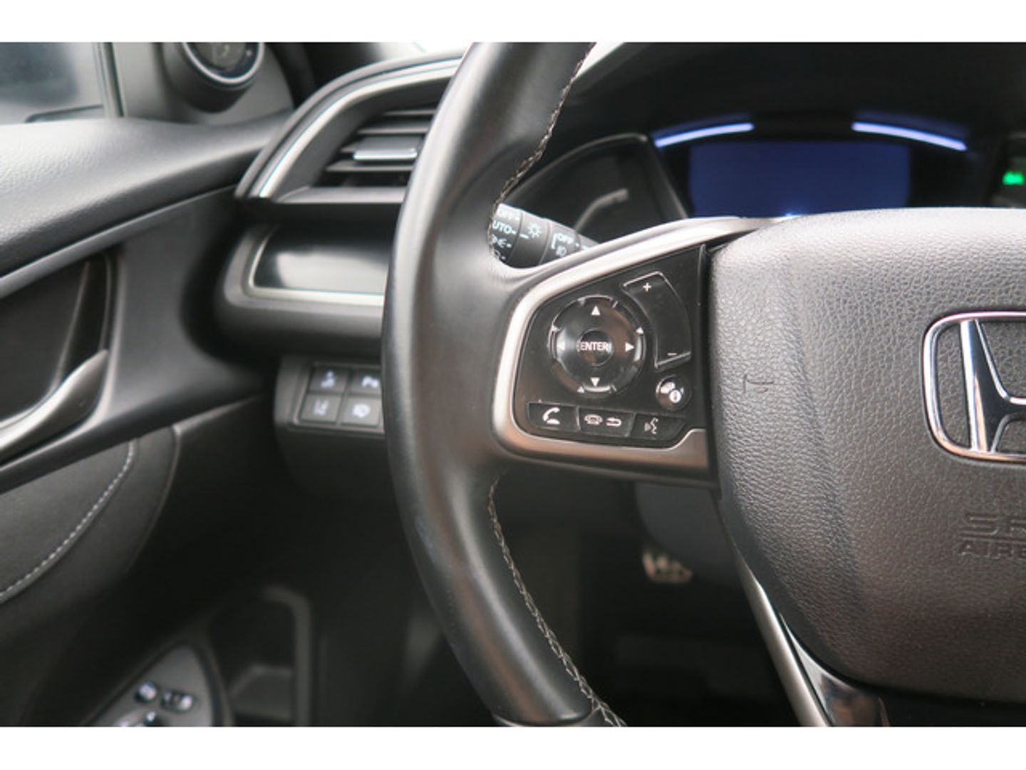 Honda Civic 1.0 I-VTEC TURBO Elegance Navi 93 kW (126 CV)
