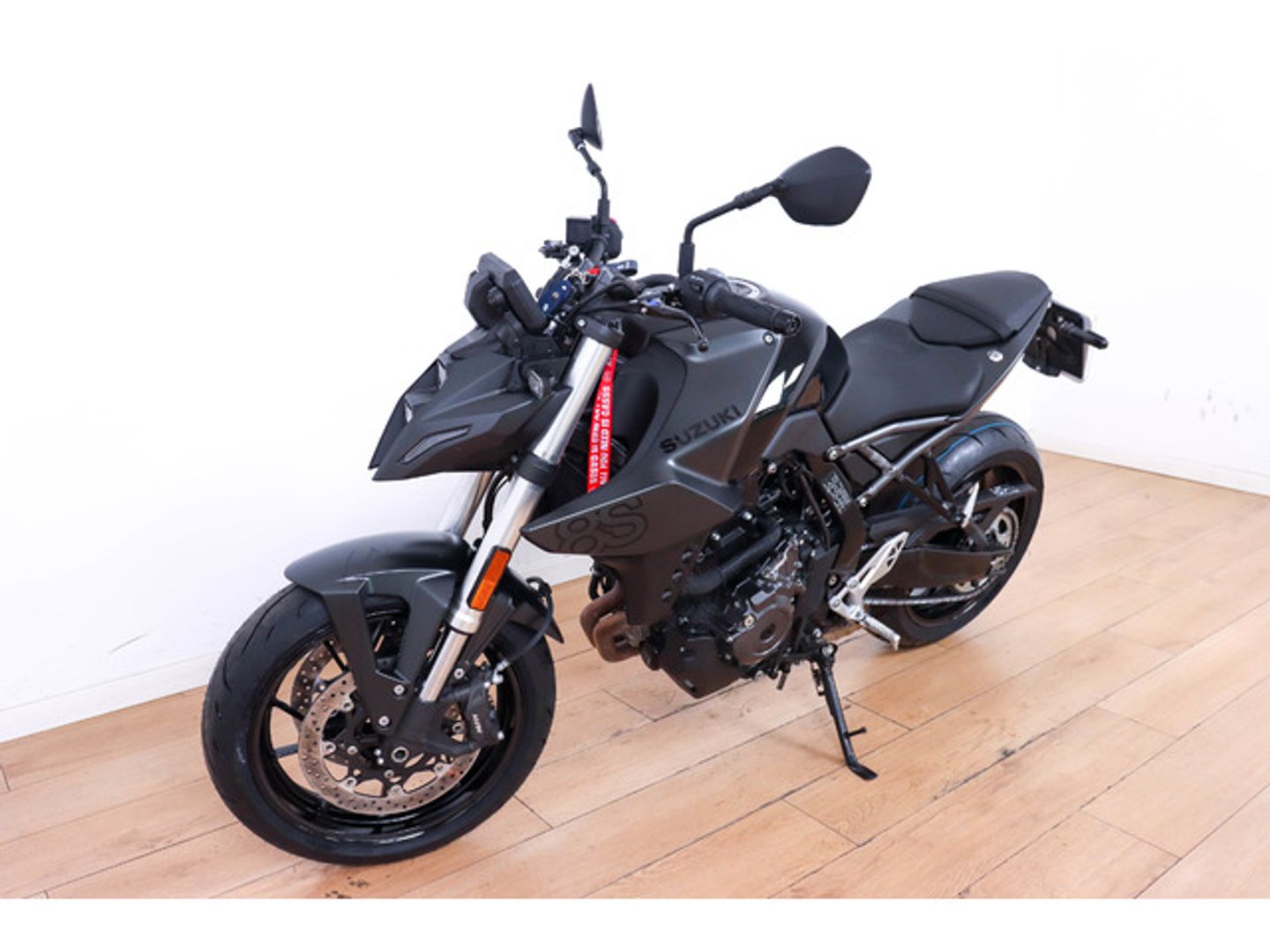 Suzuki GSX-8S