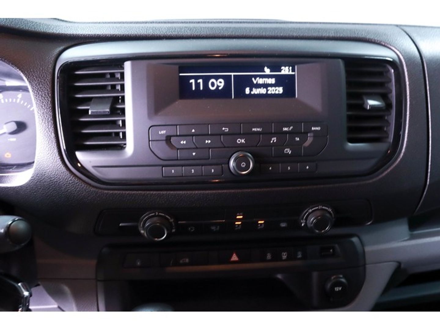 Peugeot Expert Furgon BlueHDi 100 Premium Standard 75 kW (102 CV)