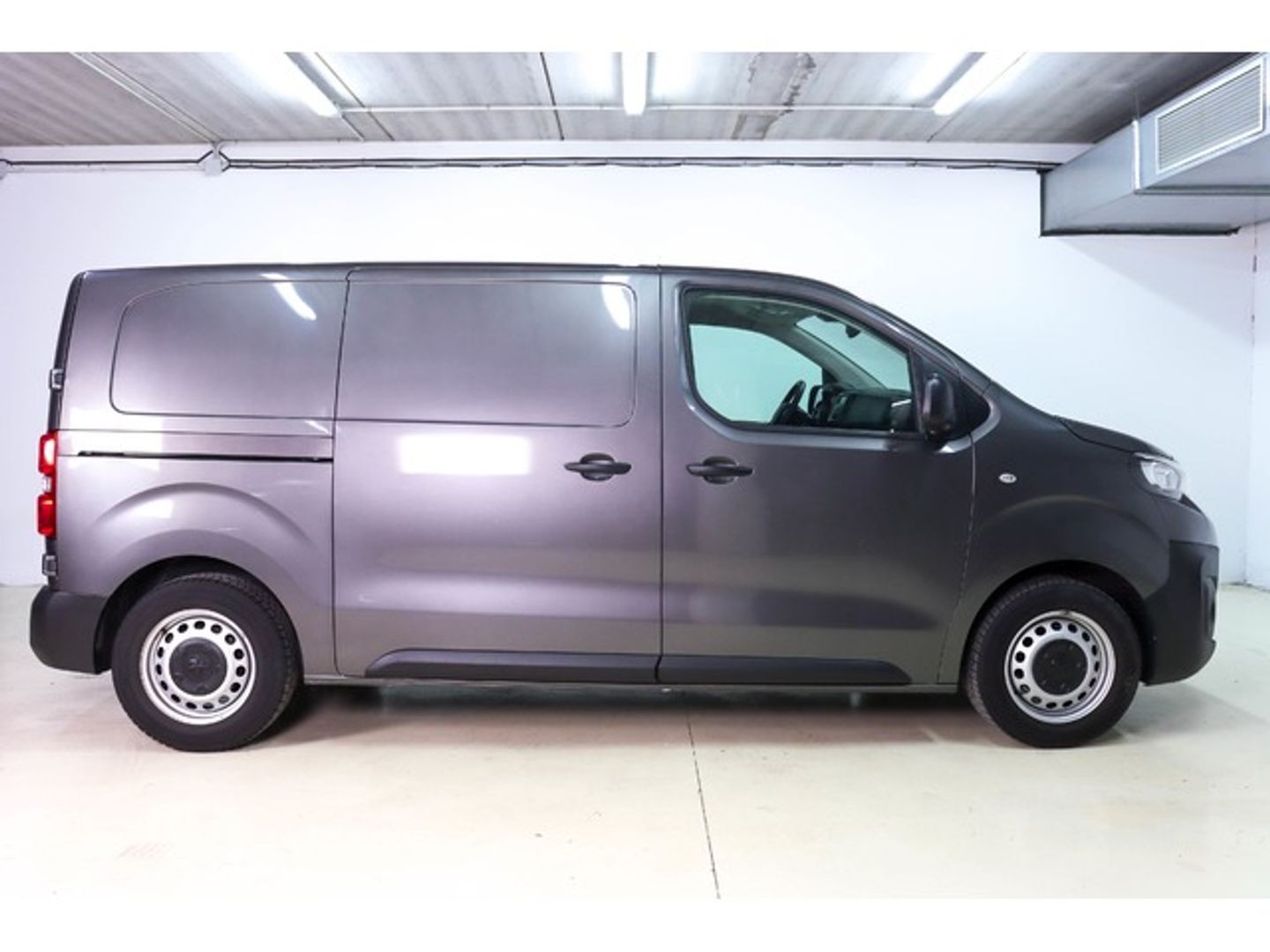 Peugeot Expert Furgon BlueHDi 100 Premium Standard 75 kW (102 CV)