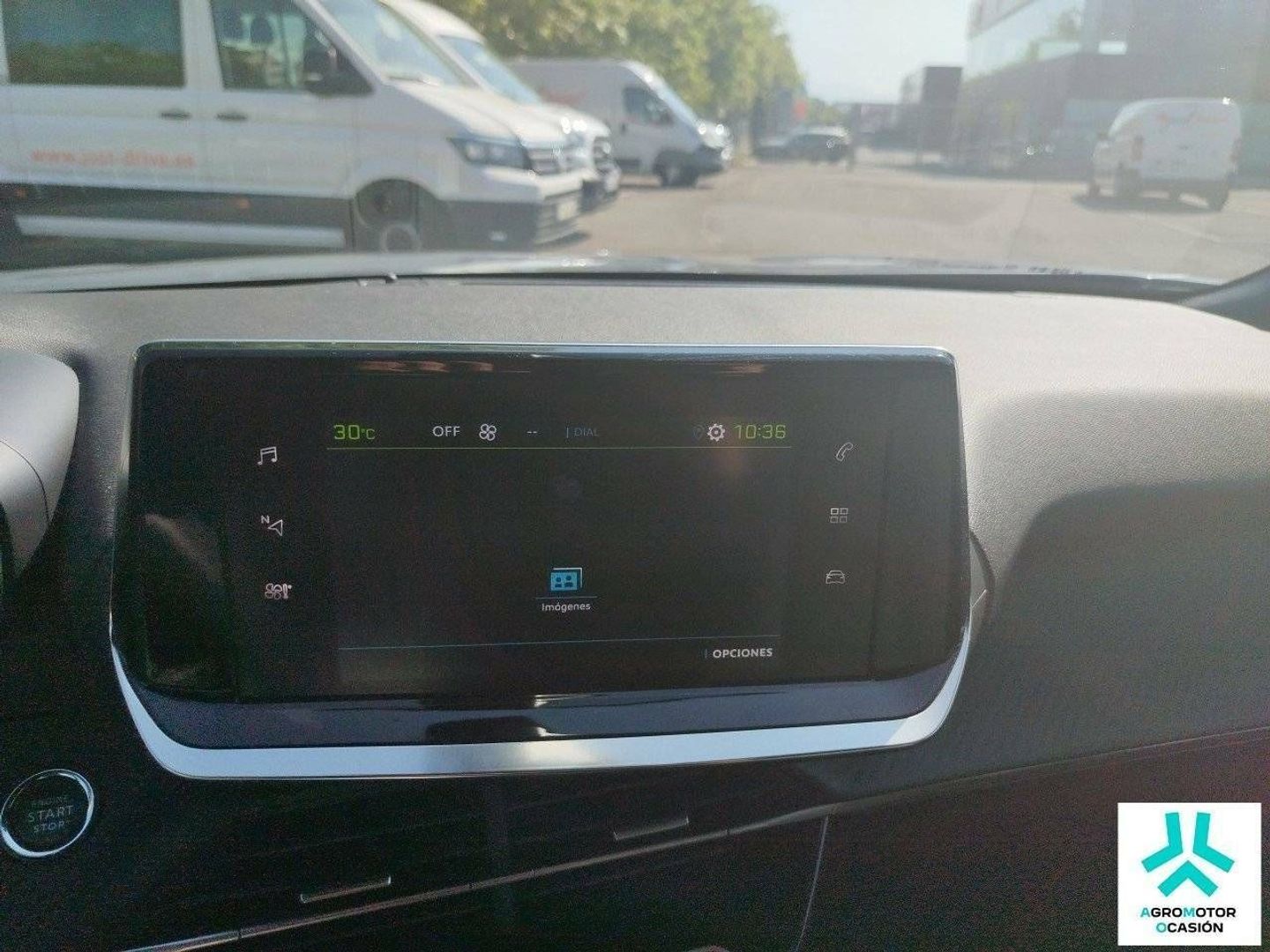 Peugeot e-2008 Eléctrico Allure 100 kW (136 CV)