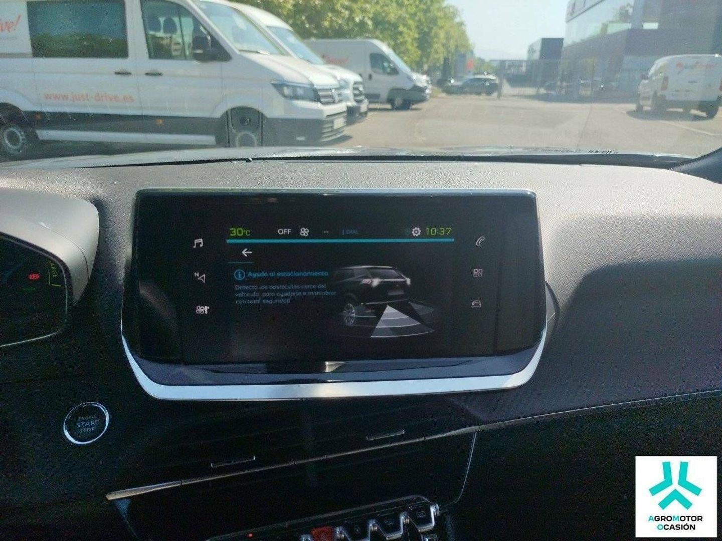 Peugeot e-2008 Eléctrico Allure 100 kW (136 CV)