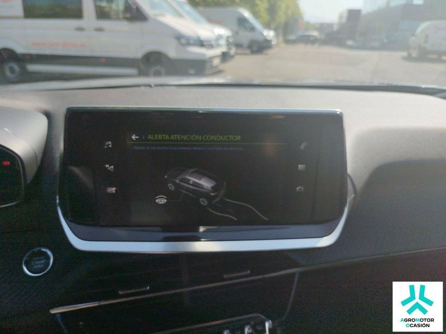 Peugeot e-2008 Eléctrico Allure 100 kW (136 CV)