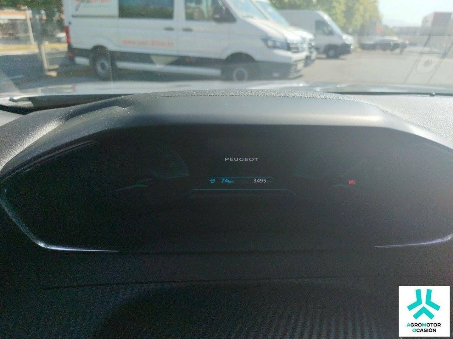 Peugeot e-2008 Eléctrico Allure 100 kW (136 CV)
